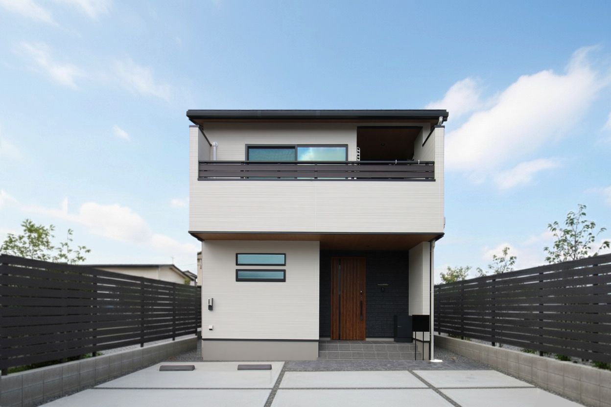 【京都府伏見区 M様からのコメント】何もない土地からこんなに素敵な家が出来上がるとは、お家づくりを始めた頃は思いもしませんでした。私たちの希望に真摯に向き合ってくださったご担当の皆様には感謝の気持ちでいっぱいです。 写真