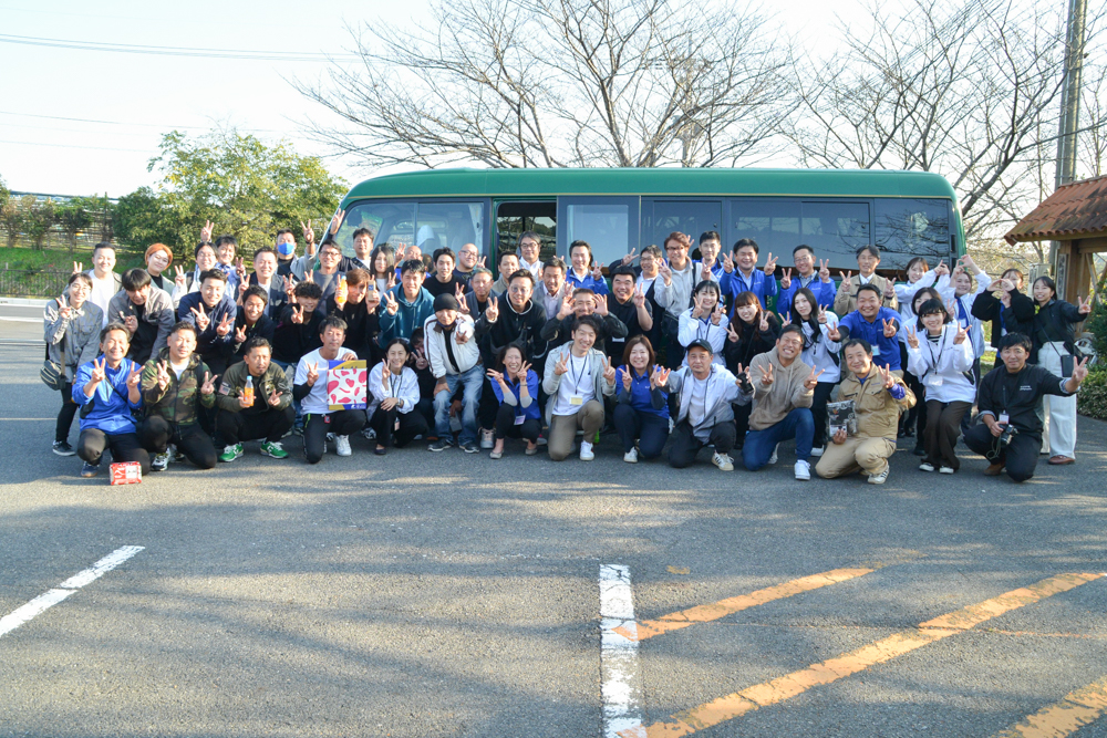 【業者会】総勢100名のBBQ大会を開催！ビンゴゲームは豪華景品をめぐり白熱の戦い！